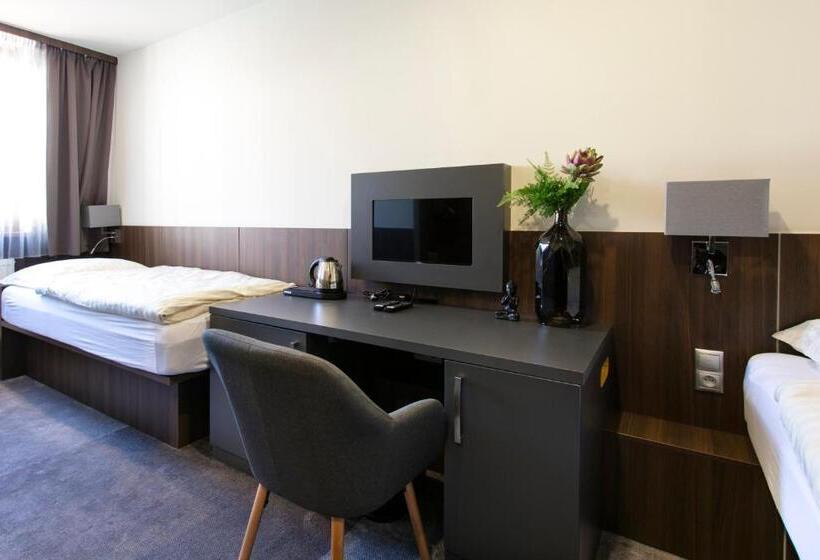 اتاق استاندارد, New York Pension