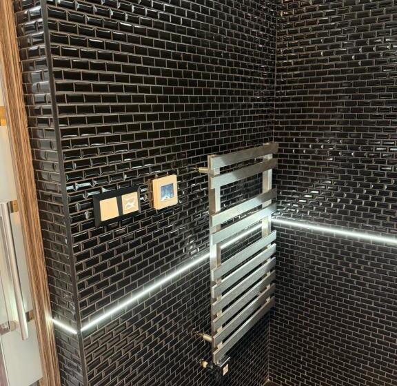 سوئیت پرزیدنت, New York Pension