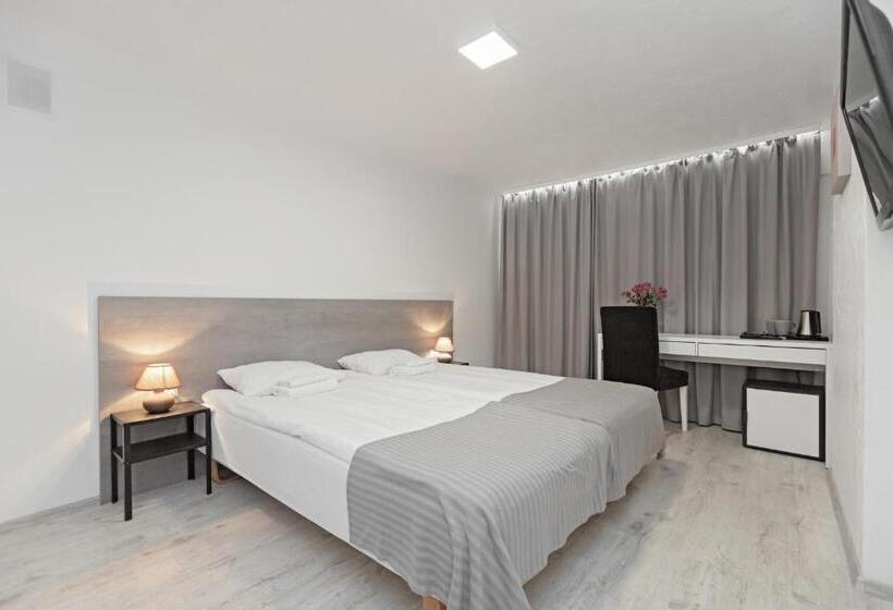 اتاق استاندارد با سرویس بهداشتی مشترک, Happyinn Rooms