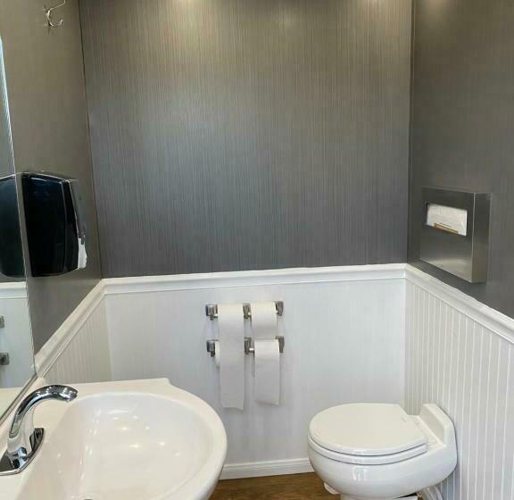 Standard Tent, The Castle House Estate