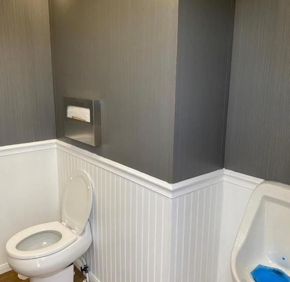 스탠다드 룸, The Castle House Estate