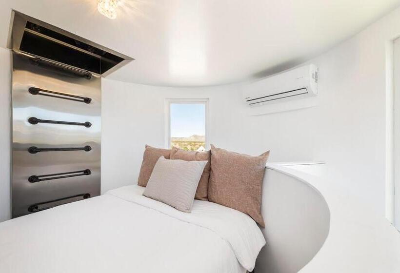 스탠다드 룸, The Castle House Estate