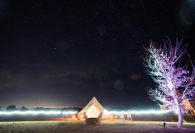 Standard Tent, The Castle House Estate