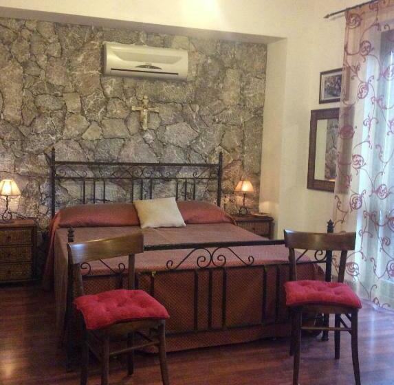 バルコニー付きスタンダードトリプルルーム, B&b Domus Candida