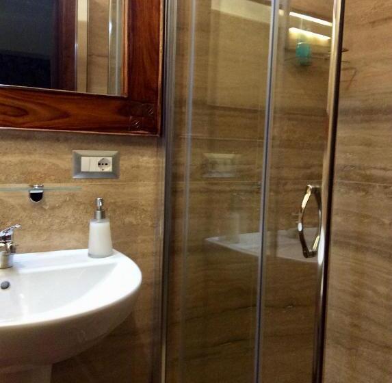 バルコニー付きスタンダードトリプルルーム, B&b Domus Candida