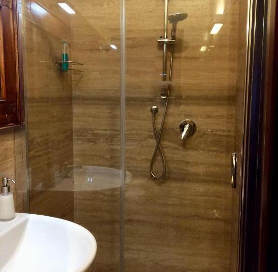 バルコニー付きスタンダードトリプルルーム, B&b Domus Candida