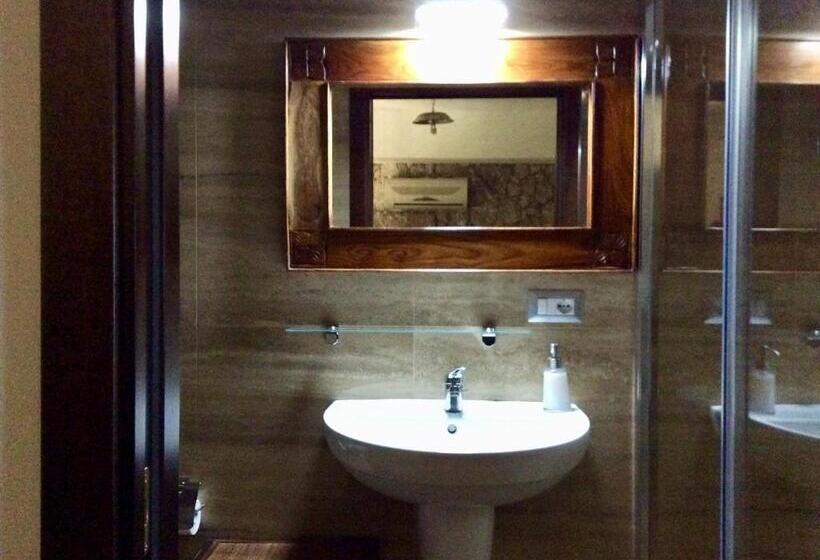 バルコニー付きスタンダードトリプルルーム, B&b Domus Candida