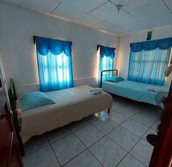 패밀리 방갈로, Restaurante Y Cabinas Sudy