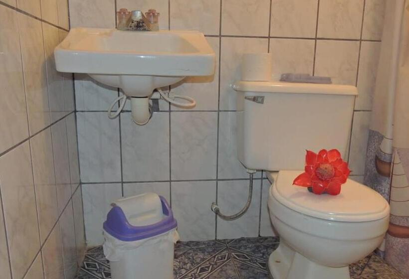 클래식 4인 룸, Restaurante Y Cabinas Sudy