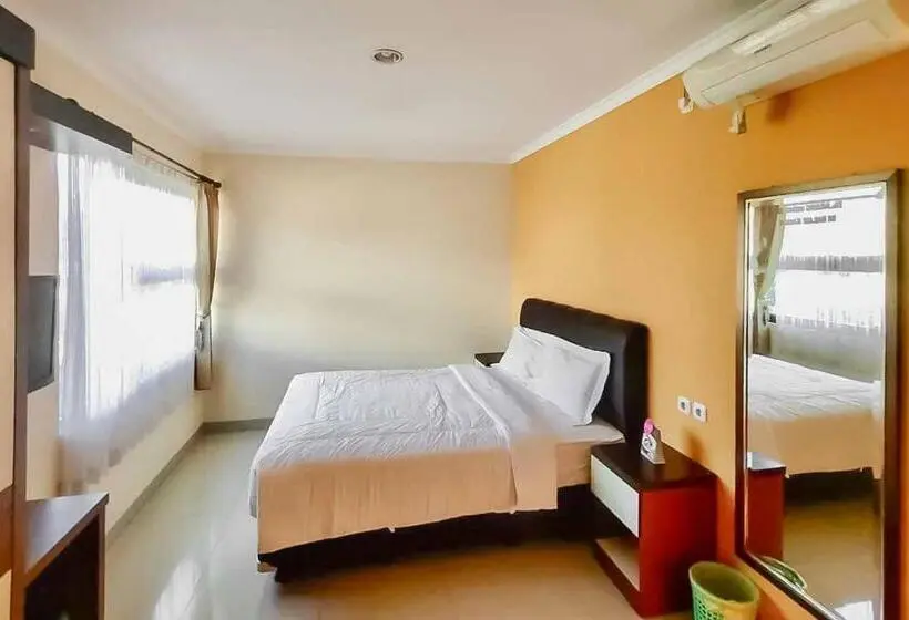 デラックスルーム, Reddoorz Syariah Plus Near Cirebon Super Block Mall 2