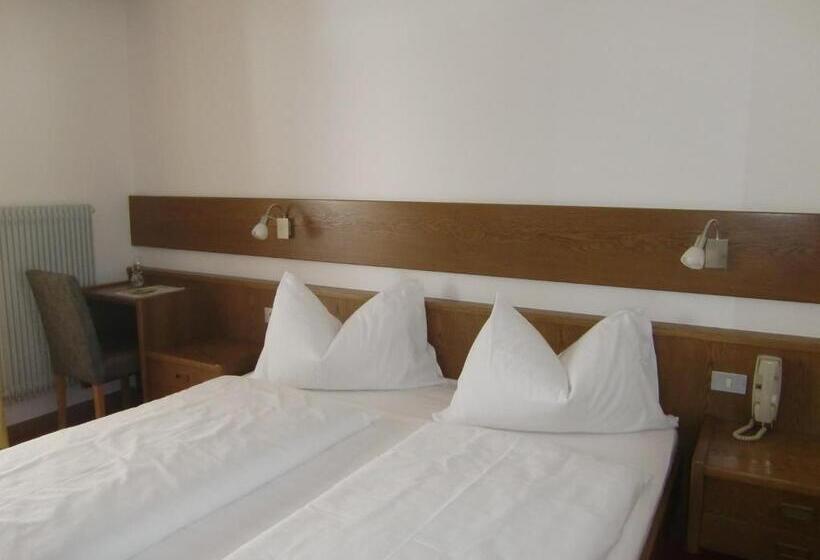 דירה בת חדר שינה 1 עם מרפסת, Pension Lahn