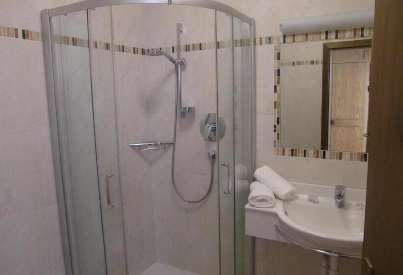 חדר סטנדרט עם מרפסת, Pension Lahn