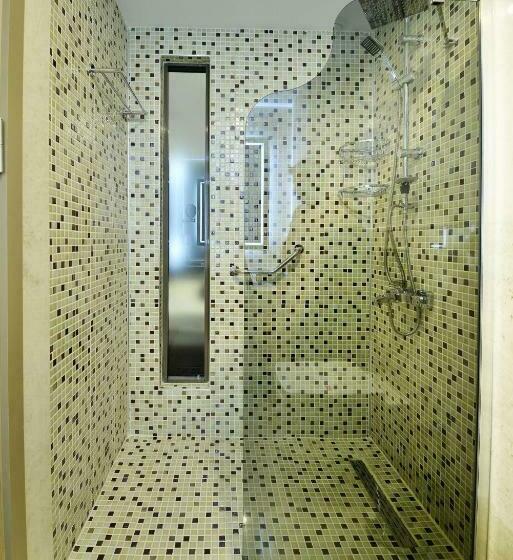 اتاق استاندارد با تخت بزرگ, Capital Center