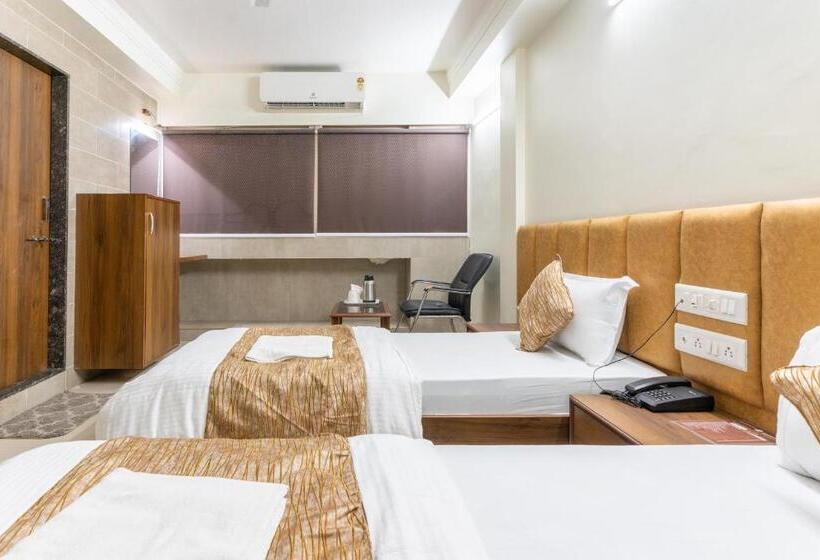 豪华房间, Sanmati