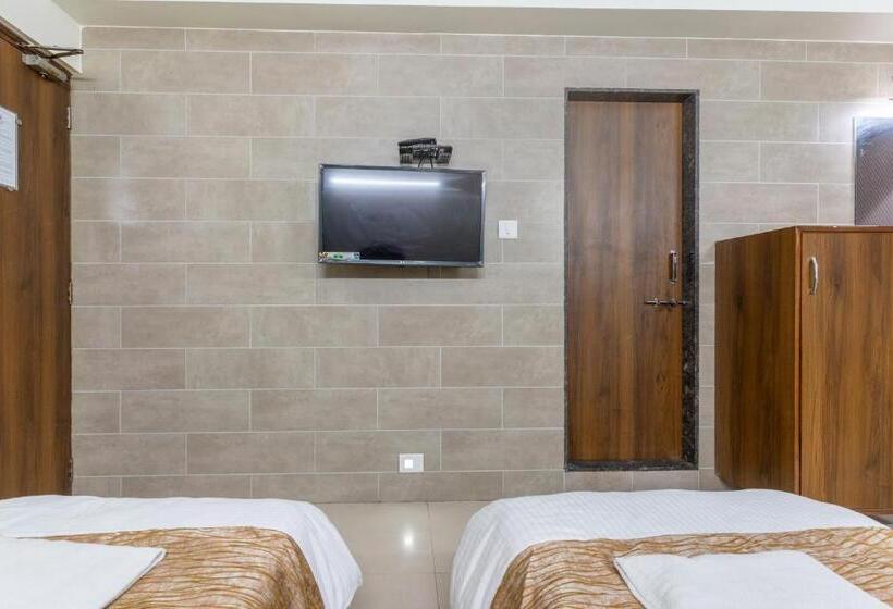 豪华房间, Sanmati