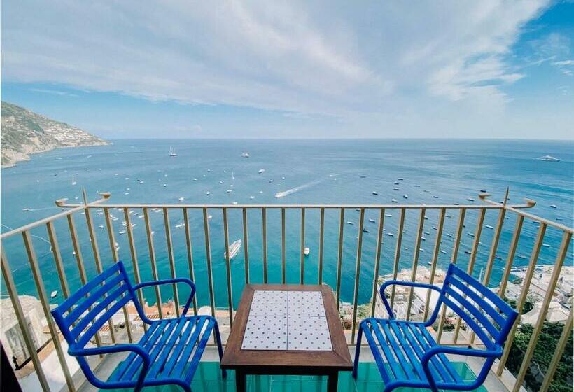 オーシャンビュースタンダードルーム, Villa Nettuno