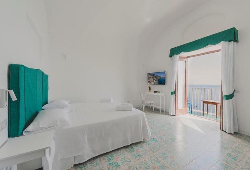 オーシャンビュースーペリアールーム, Villa Nettuno