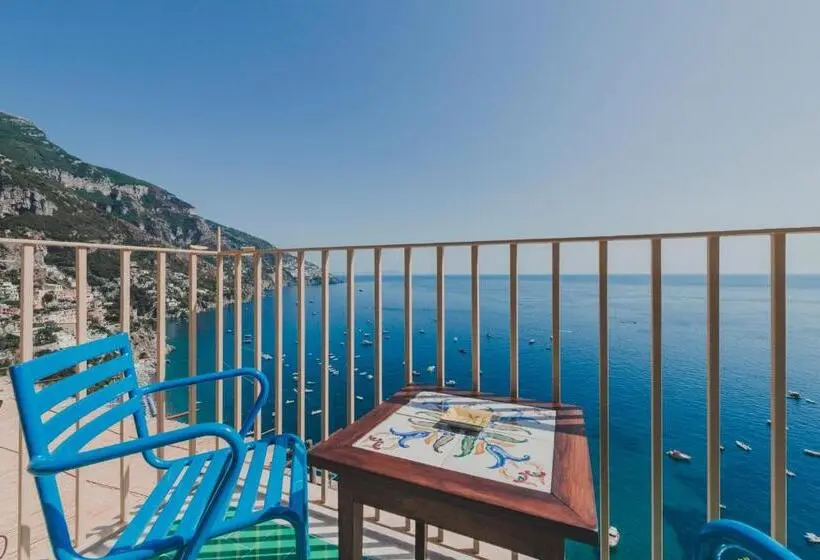 اتاق سوپریور با چشم‌انداز دریا, Villa Nettuno