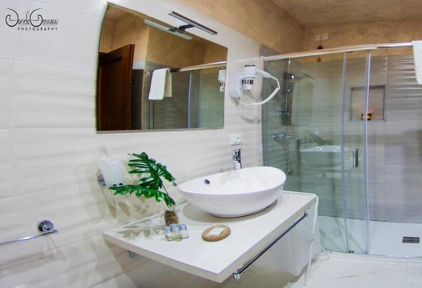 اتاق استاندارد چهارنفره با بالکن, B&b Le Mura