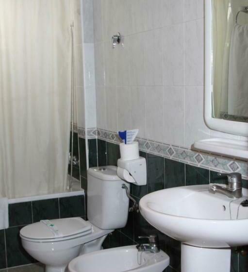 דירת שני חדרים, Apartamentos Avenida