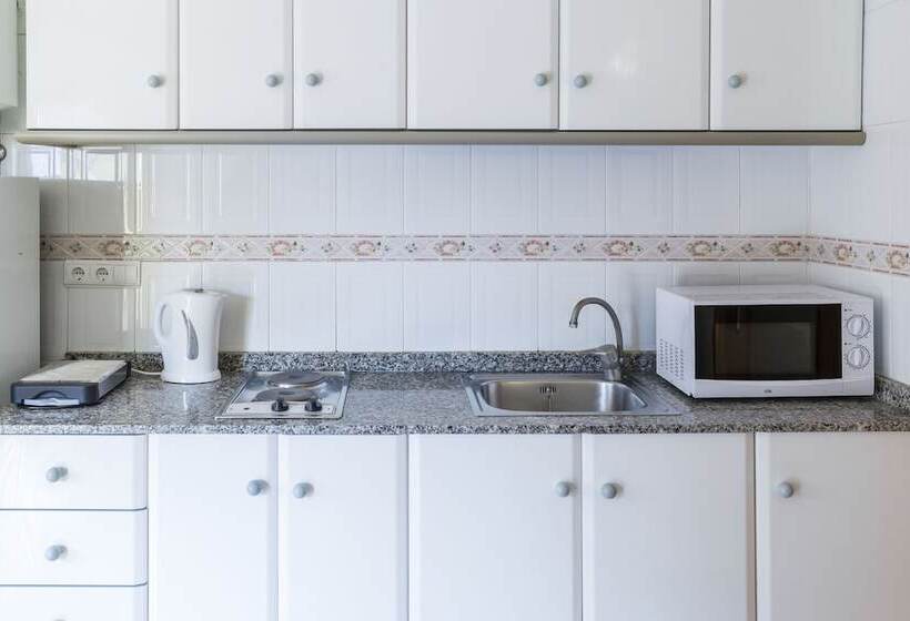 דירת חדר, Apartamentos Avenida