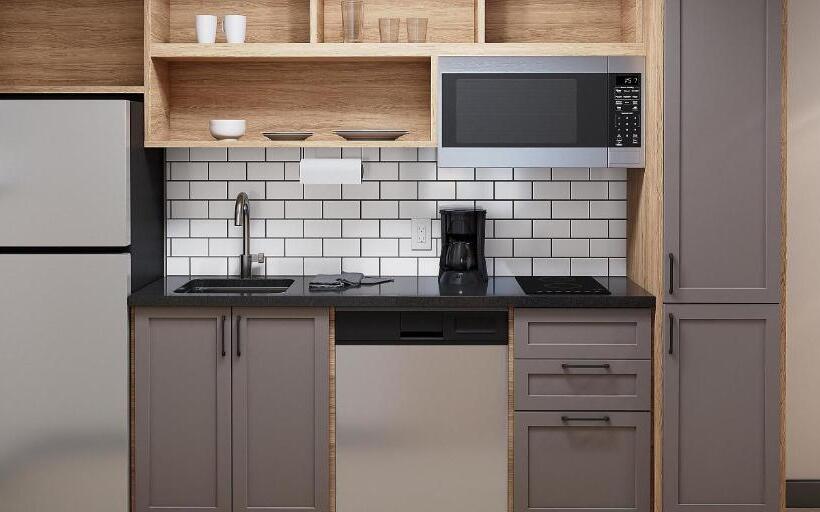 Номер Deluxe, Candlewood Suites Stafford