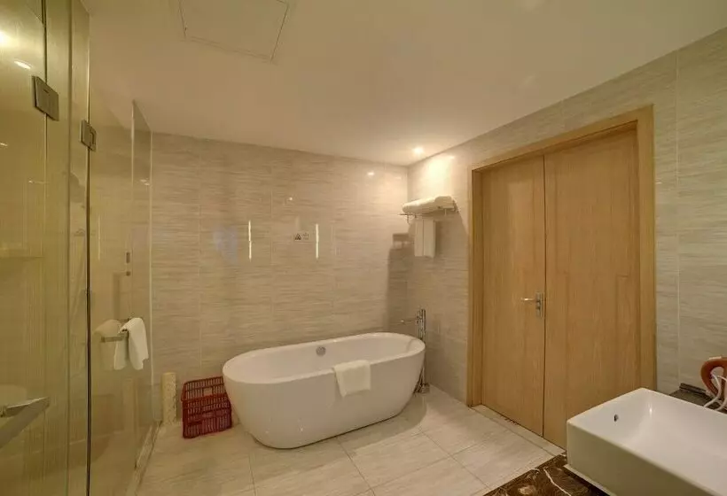 デラックスルーム, Fuzhou