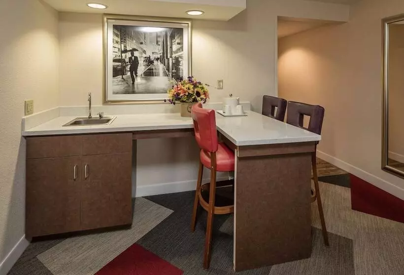 スイート, Hampton Inn San Francisco Airport