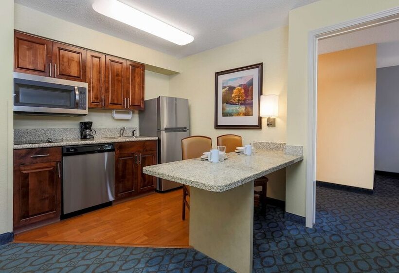 Suite, Homewood Suites By Hilton Nashvilleairport