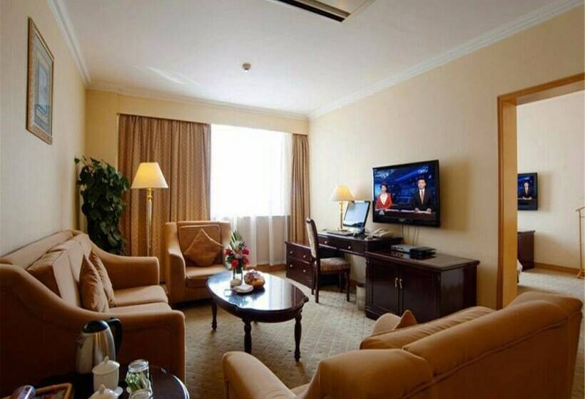 جناح ديلوكس, Jinjiang Sun