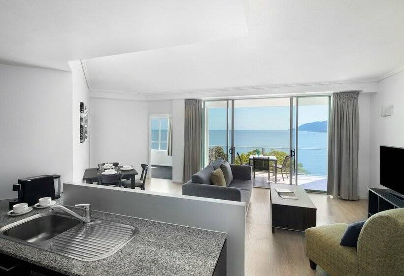 带1个卧室的带海景的公寓, Mantra Trilogy