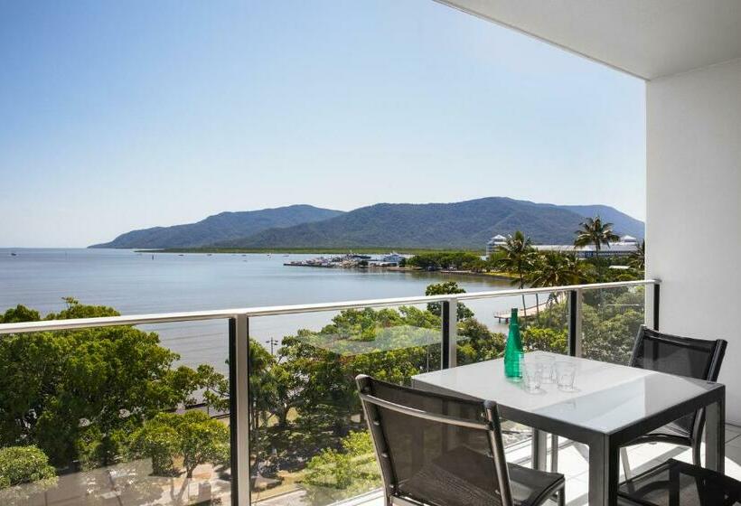 带2个卧室带海景的公寓, Mantra Trilogy