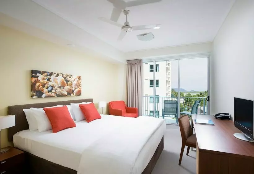 ３ベッドルームアパートメント, Mantra Trilogy