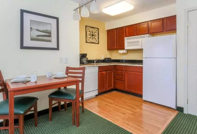 キングサイドベッドのスタンダードワンルーム, Residence Inn By Marriott Oklahoma City South