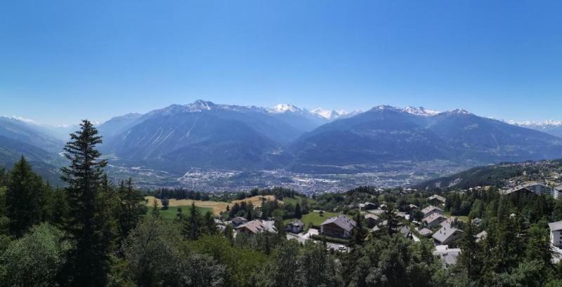 Номер Стандарт Трехместный, Restaurant Le Mont Paisible, Cransmontana