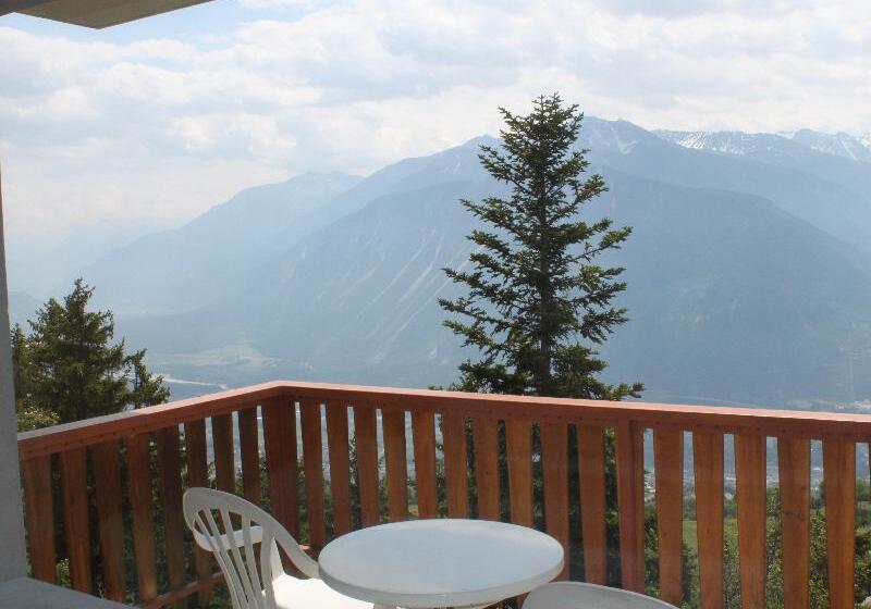 غرفة برستيج, Restaurant Le Mont Paisible, Cransmontana