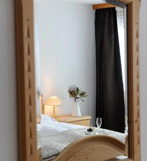 싱글 기본 룸 공용 욕실, Schützen Lauterbrunnen