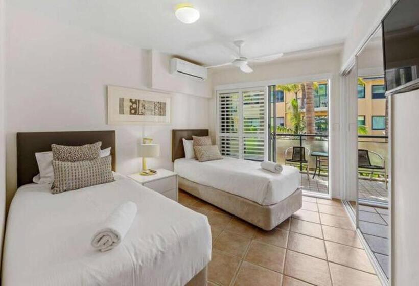 海の見える2ベッドルームアパートメント, The Cove Yamba