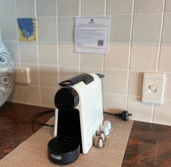 庭の見える1ベッドルームアパートメント, The Cove Yamba