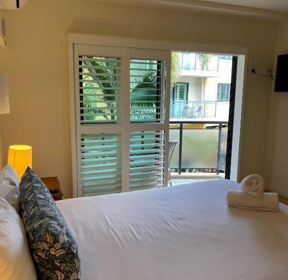 庭の見える1ベッドルームアパートメント, The Cove Yamba