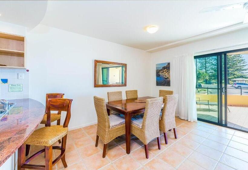 1階の1ベッドルームアパートメント, The Cove Yamba