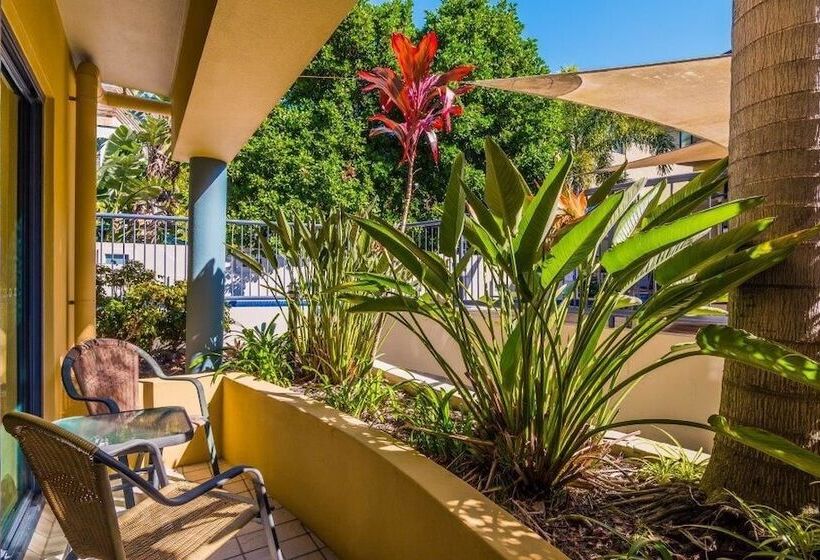 Апартаменты 1 Спальня Вид на Сад, The Cove Yamba