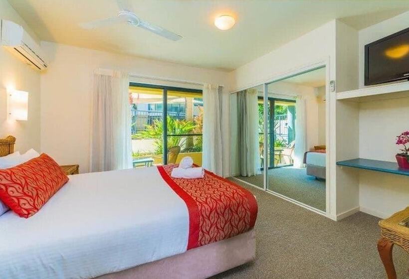 Апартаменты 1 Спальня Вид на Сад, The Cove Yamba