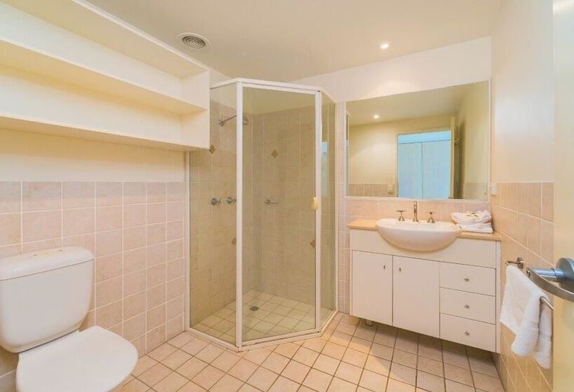 海の見える1ベッドルームアパートメント, The Cove Yamba