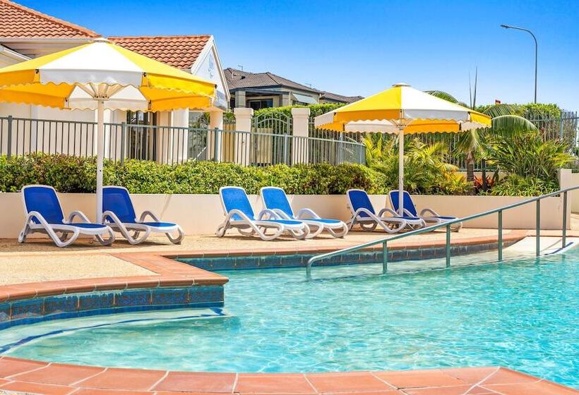 海の見える1ベッドルームアパートメント, The Cove Yamba