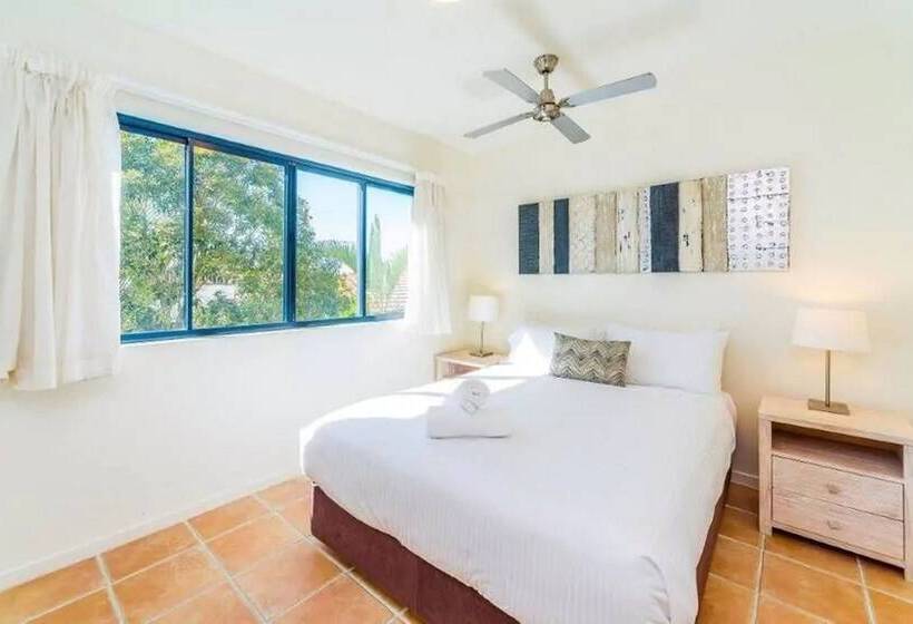 海の見える3ベッドルームアパートメント, The Cove Yamba