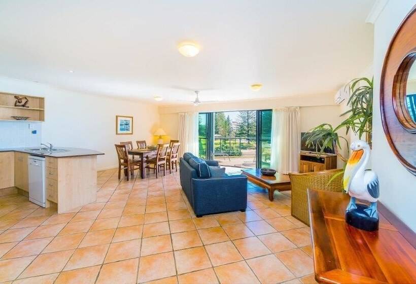 1階の1ベッドルームアパートメント, The Cove Yamba