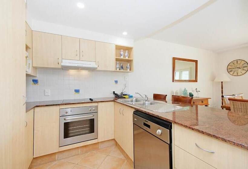 1階の1ベッドルームアパートメント, The Cove Yamba