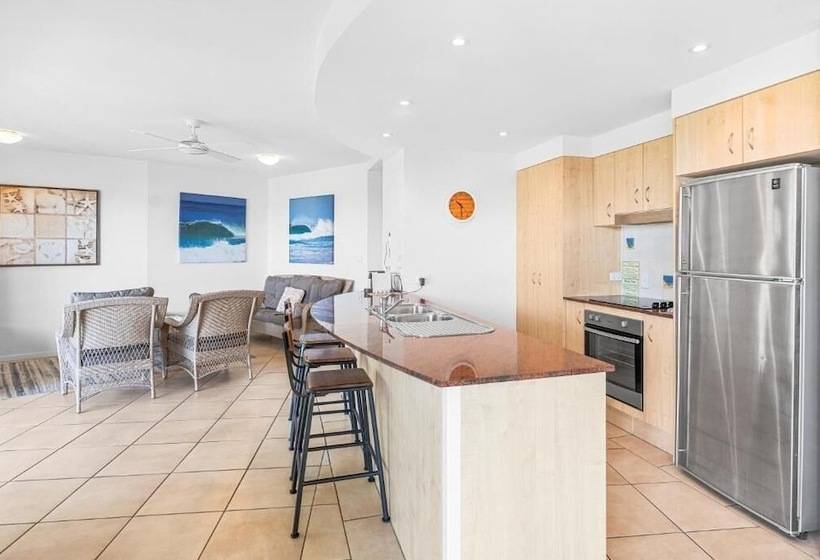 海の見える3ベッドルームアパートメント, The Cove Yamba