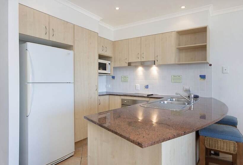 海の見える1ベッドルームアパートメント, The Cove Yamba